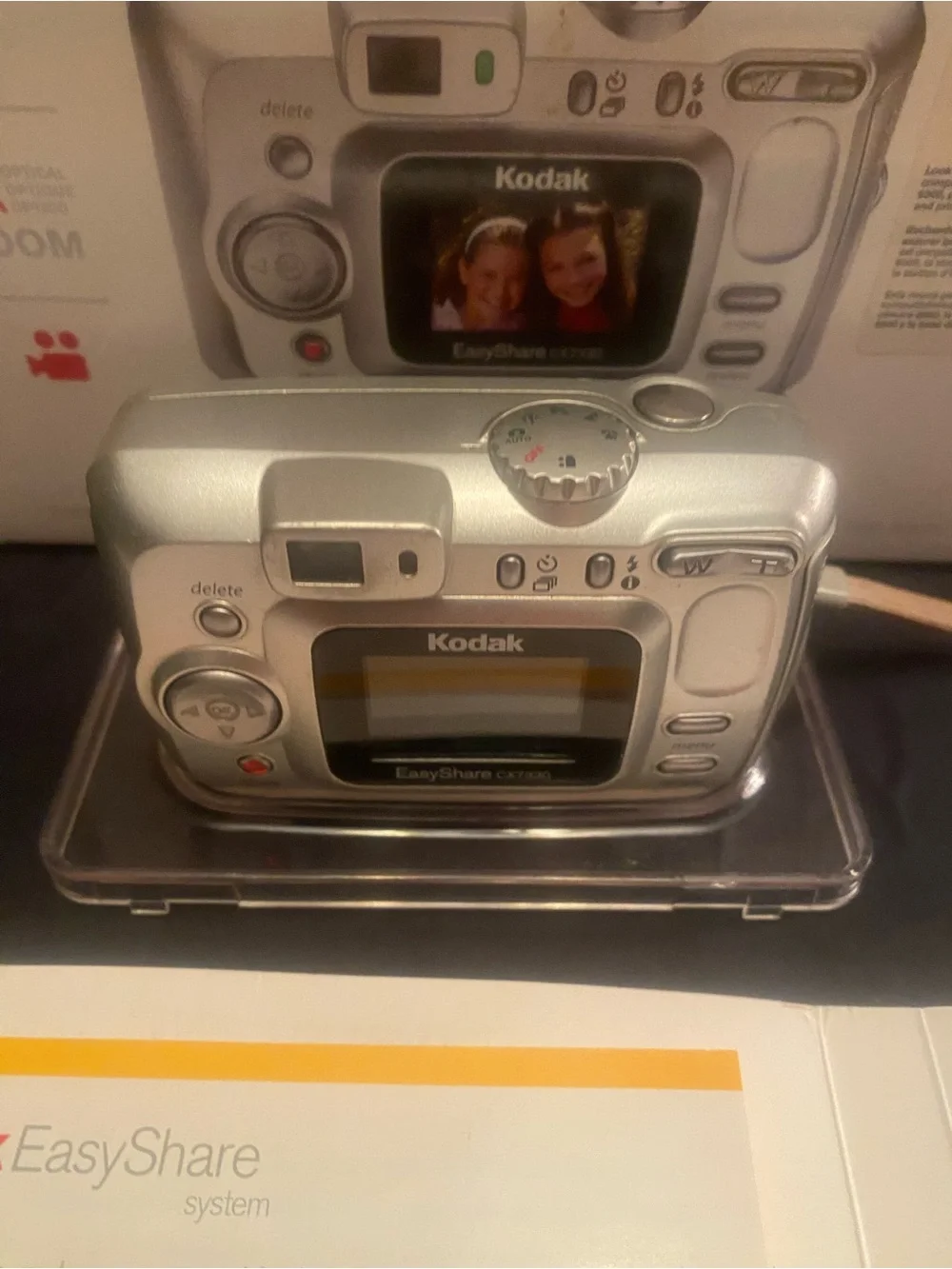Kodak EasyShare CX7330 Digital Camera complete original box Complete EUC